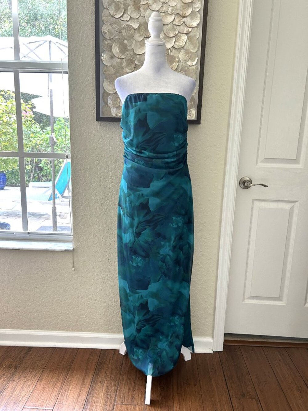 NWOT Emerald Green Abstract Maxi Dress